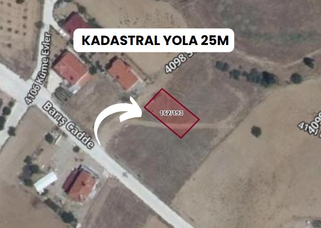 UŞAK EŞME CUMHURİYET KÖYÜNDE 371 M² ARSA  - UŞAK EŞME fotoğraf 6